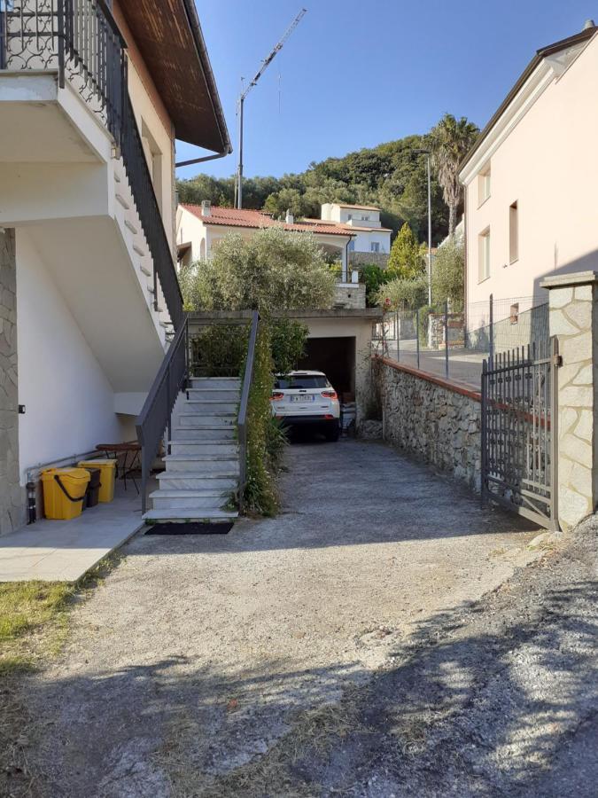 Casetta Al Mare Giustenice Εξωτερικό φωτογραφία